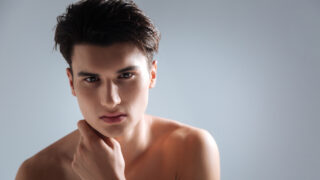 【プロが解説】脂性肌のための正しいスキンケアガイド｜おすすめも紹介