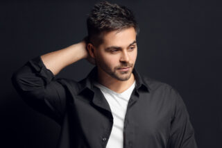 見た目年齢が若い人の共通点5選｜元美容部員が解説