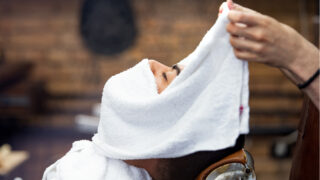 ホットタオルの美容効果とは？作り方と正しい使い方を美容のプロが解説